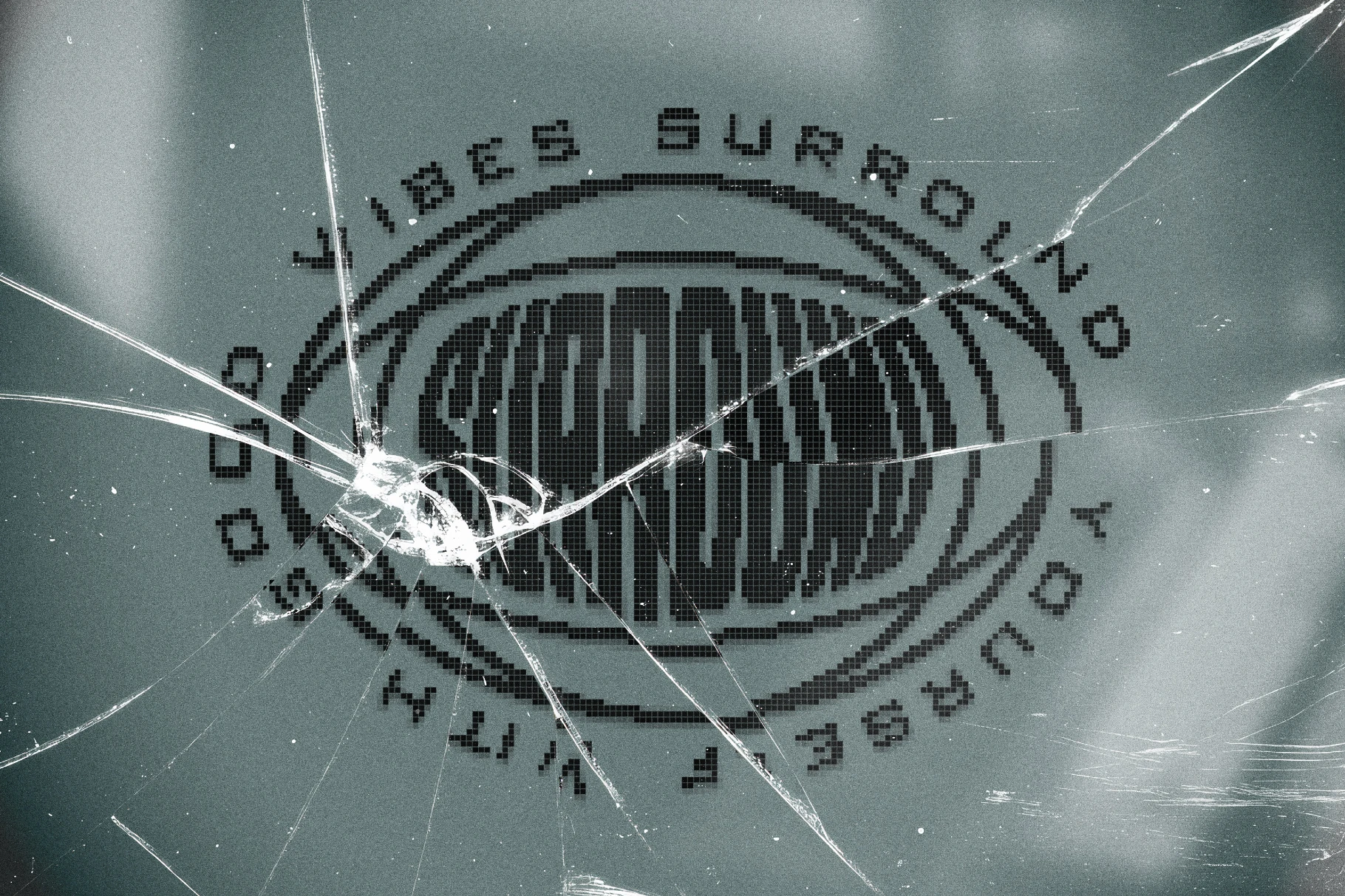 Broken Screen Text & Logo Effect
