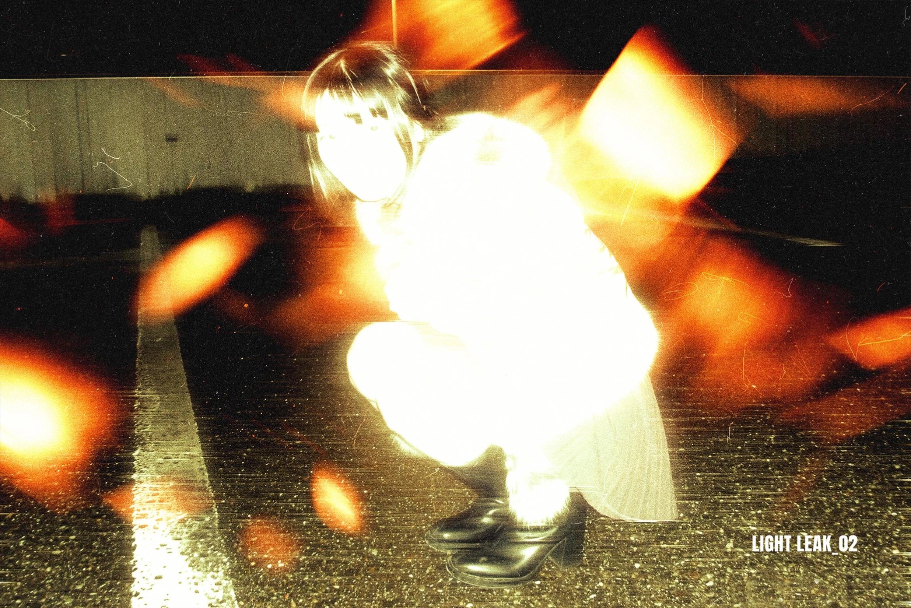 Analogue Light Leak Photo Effect