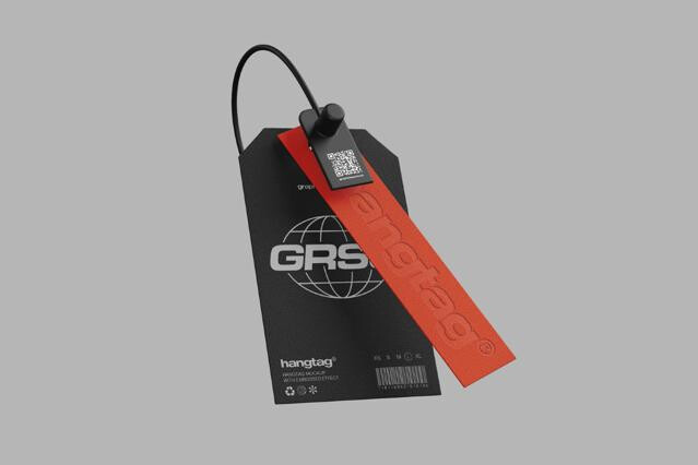 Tag Mockup Half Side View