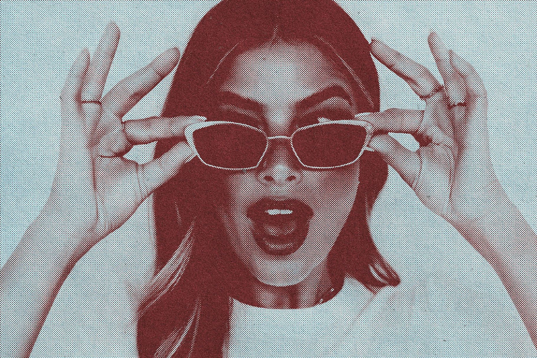 Duotone Halftone Photo Effect