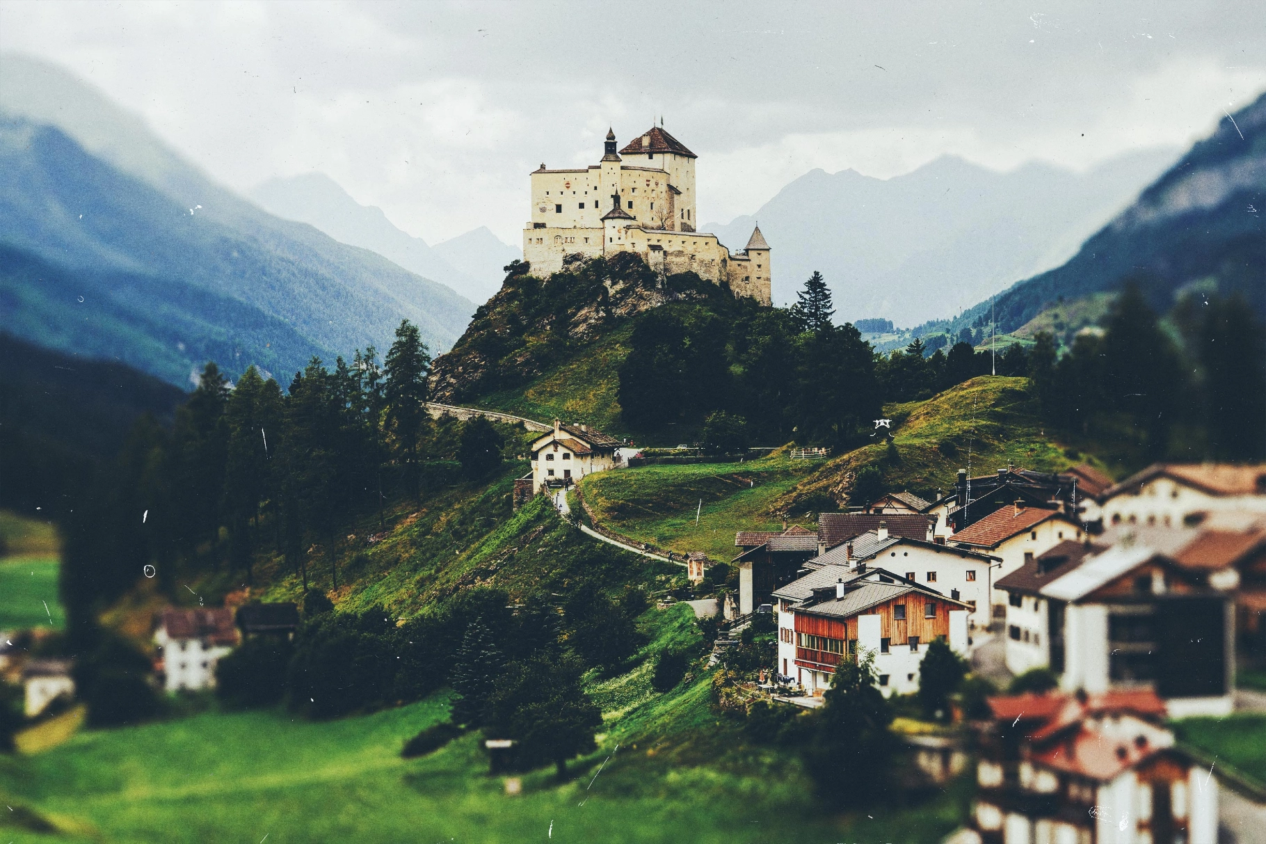 Cinematic Photo Effect