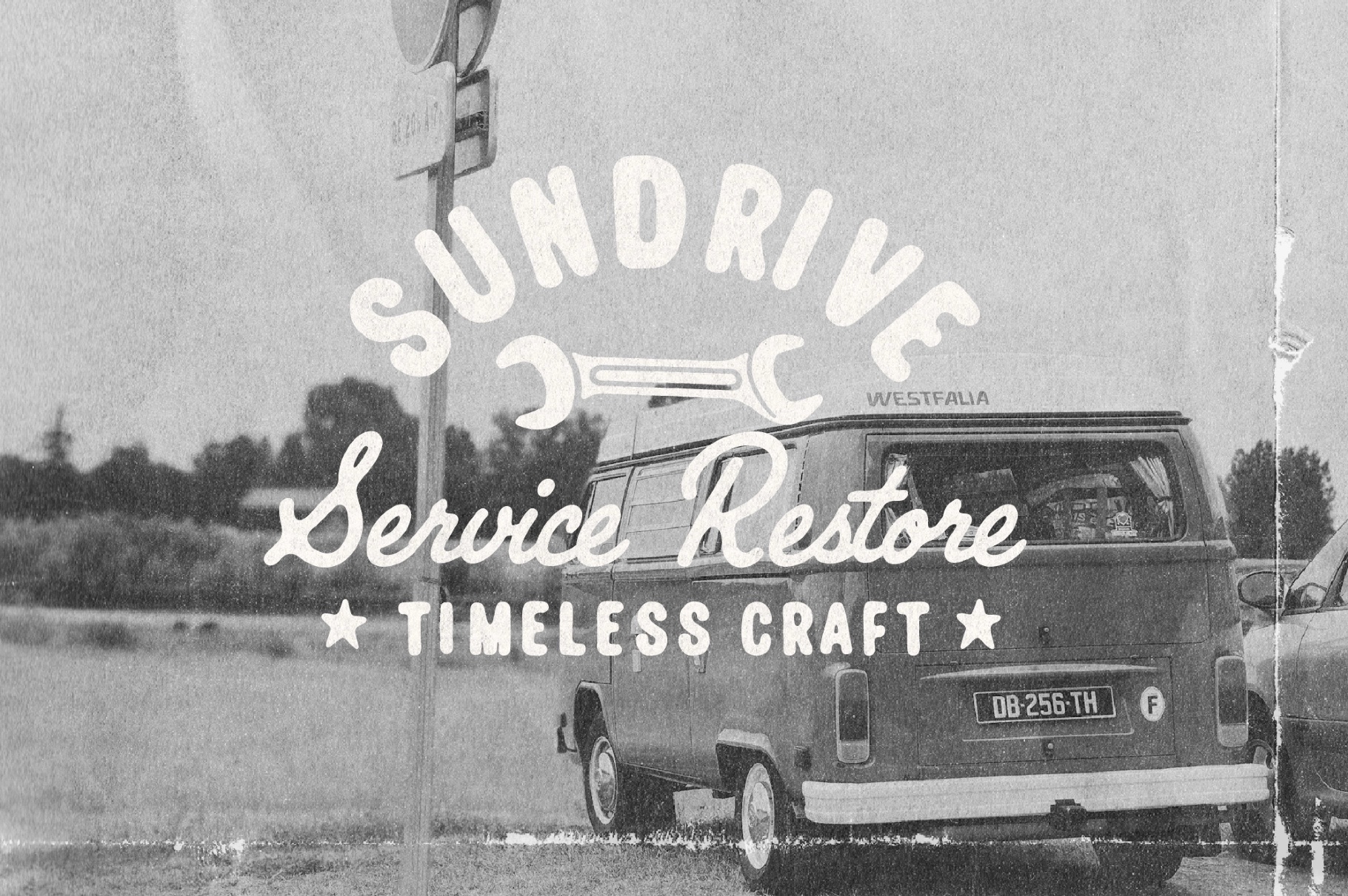Roadscript – Retro Font Duo