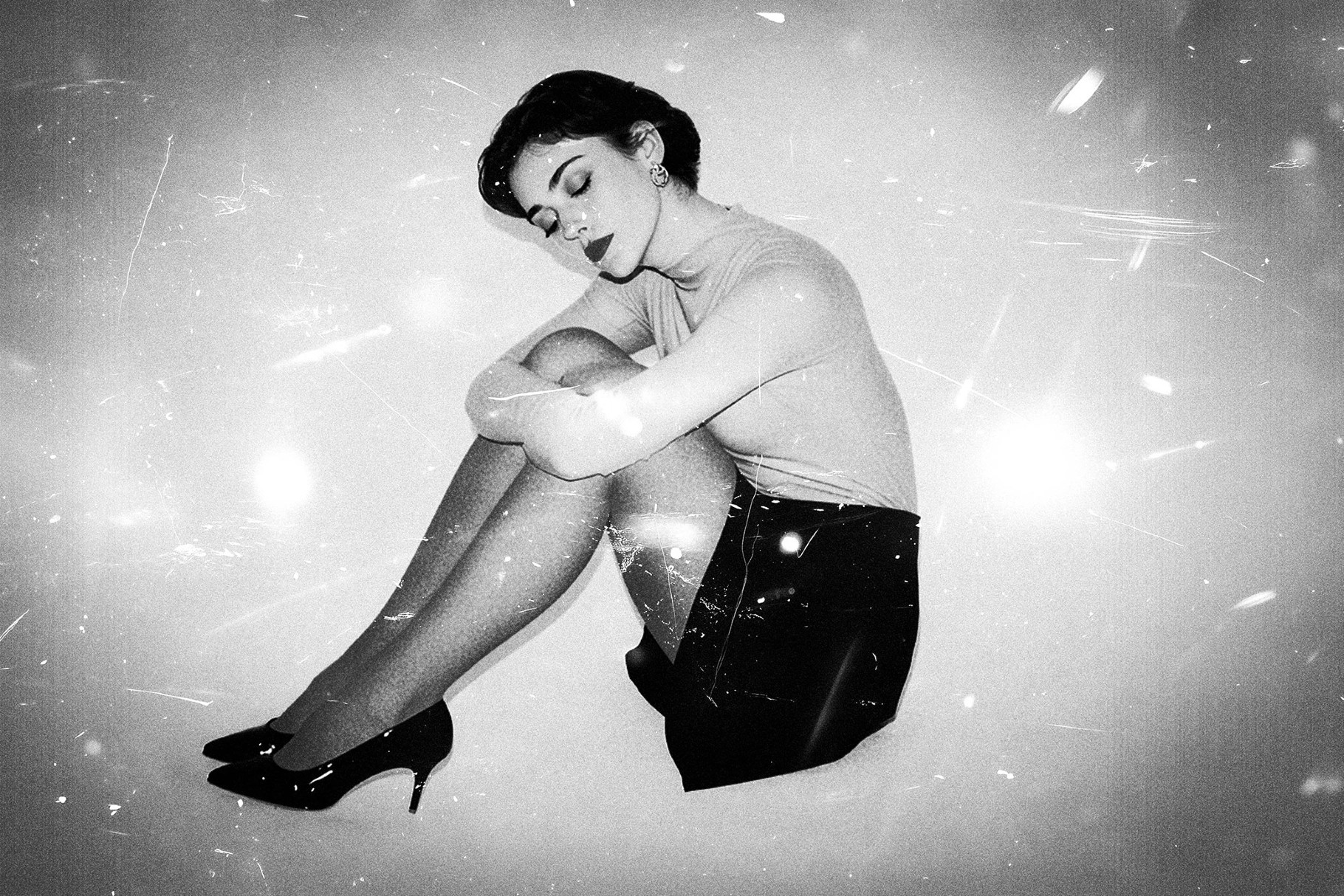 Dusty Leaks Overlay Photo Effect