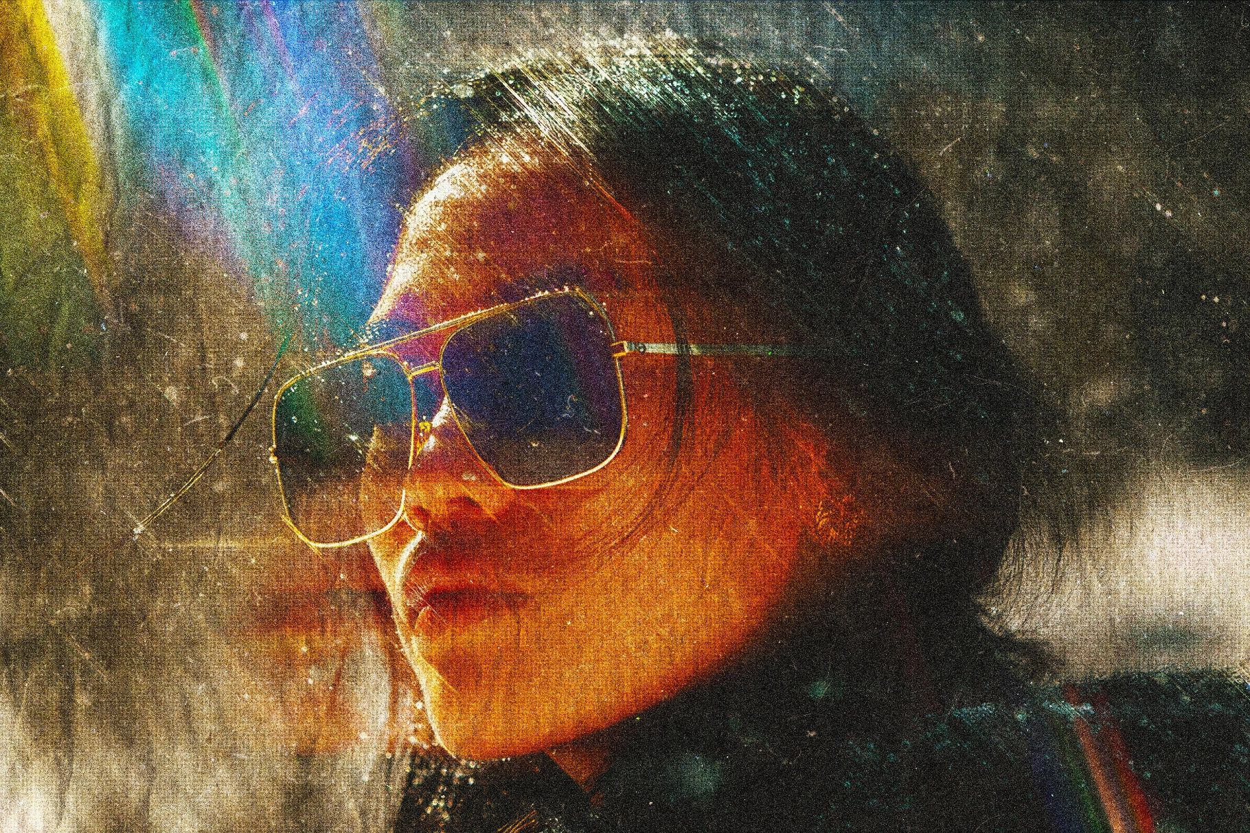 Old Aura Leak Photo Effect