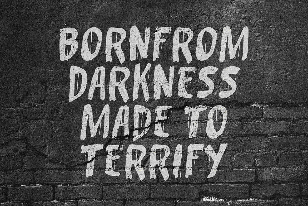 BloodBeth – Horror Brush Font