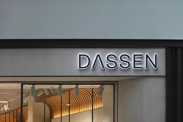 Mall Store Light Signage Mockup