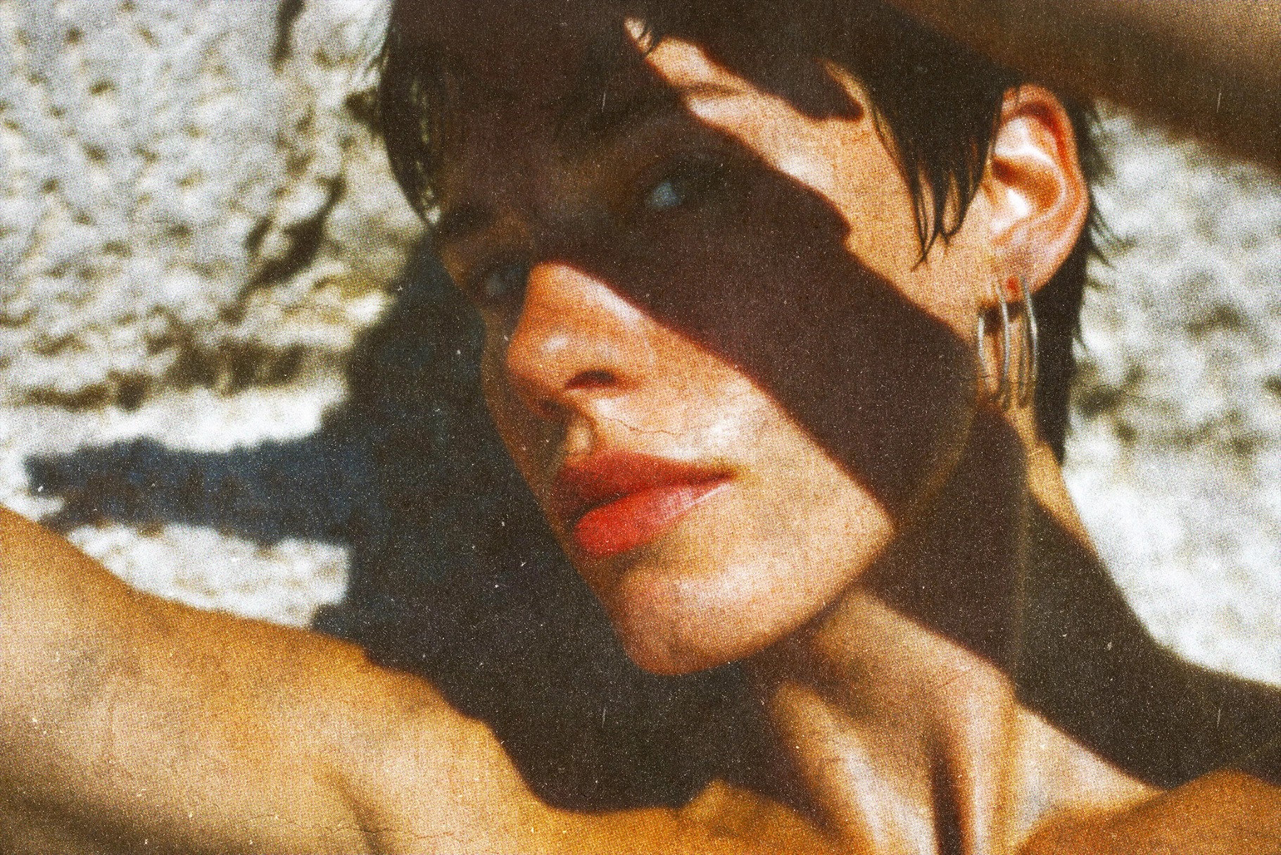 Blurred Dust Paper Photo Effect