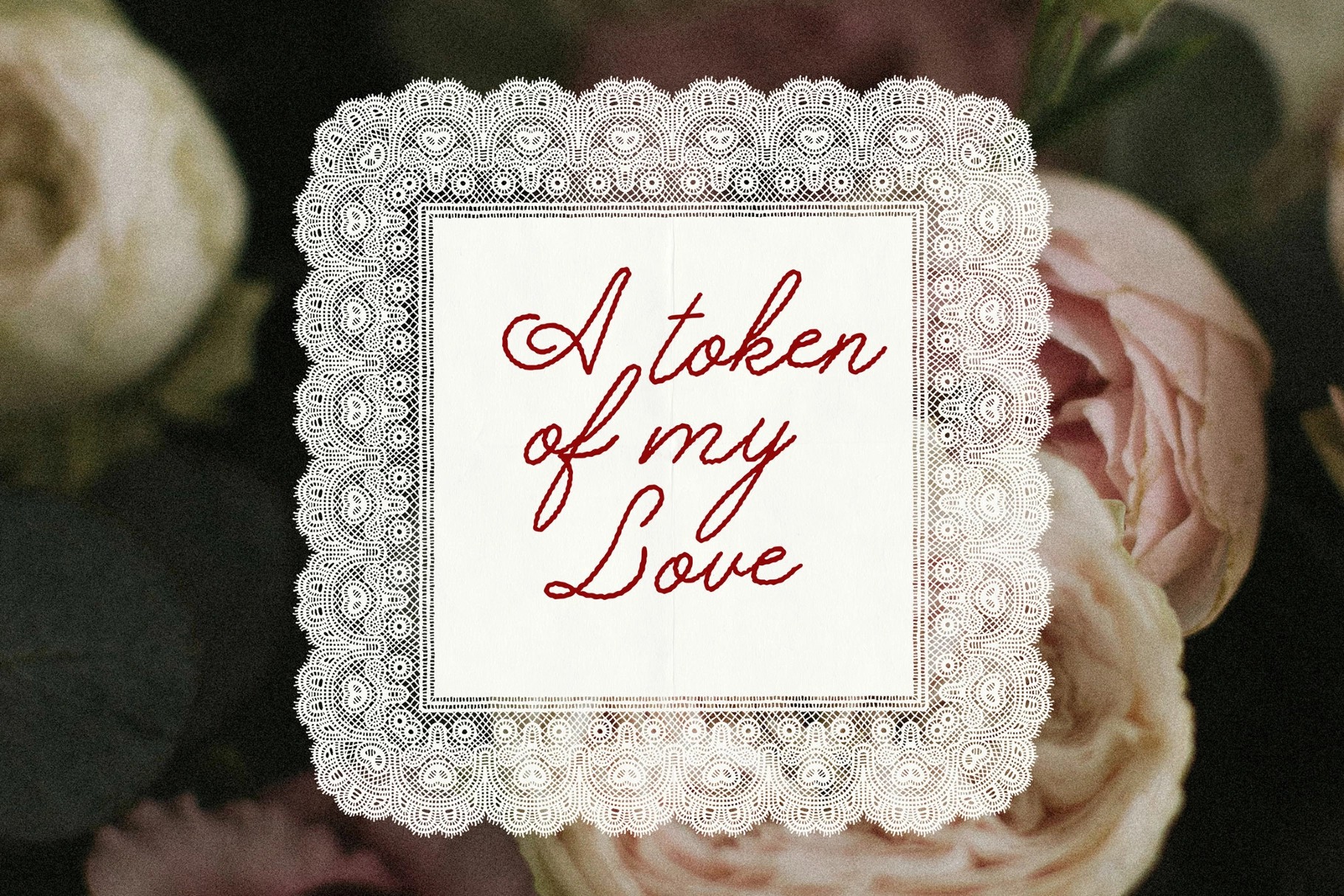 Enlace Romance: Delicate Script Font