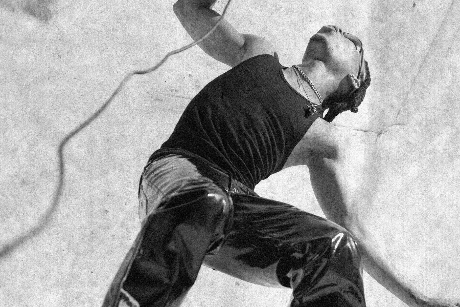 Grunge Paper Poster Effect