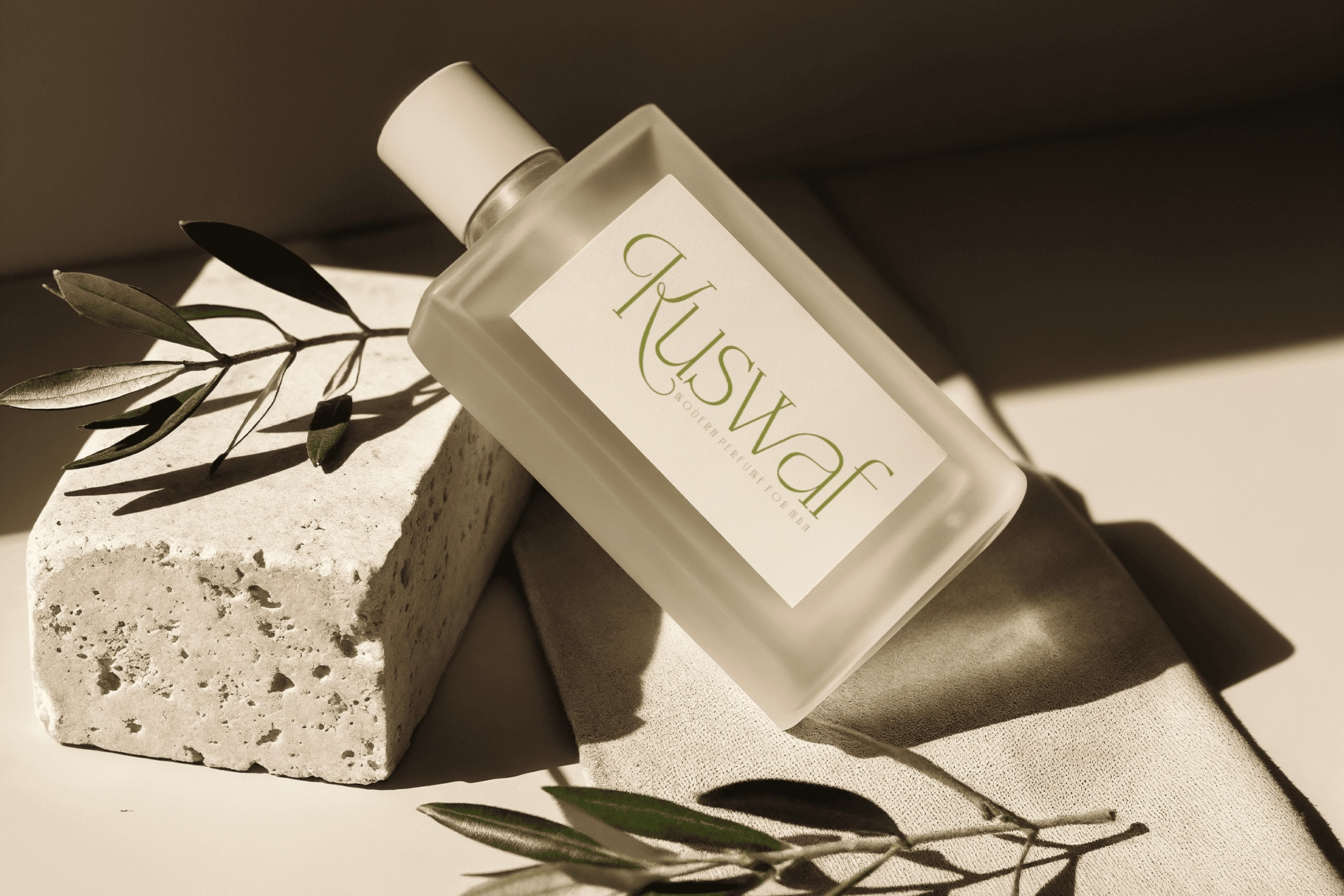 KLENSIG MOCKURA — Elegant Luxury Serif Font