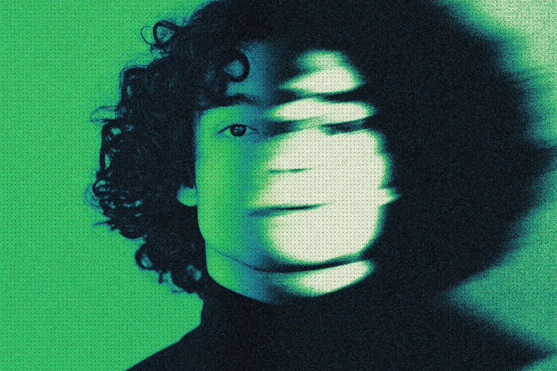 Blurred Halftone Photo Effect