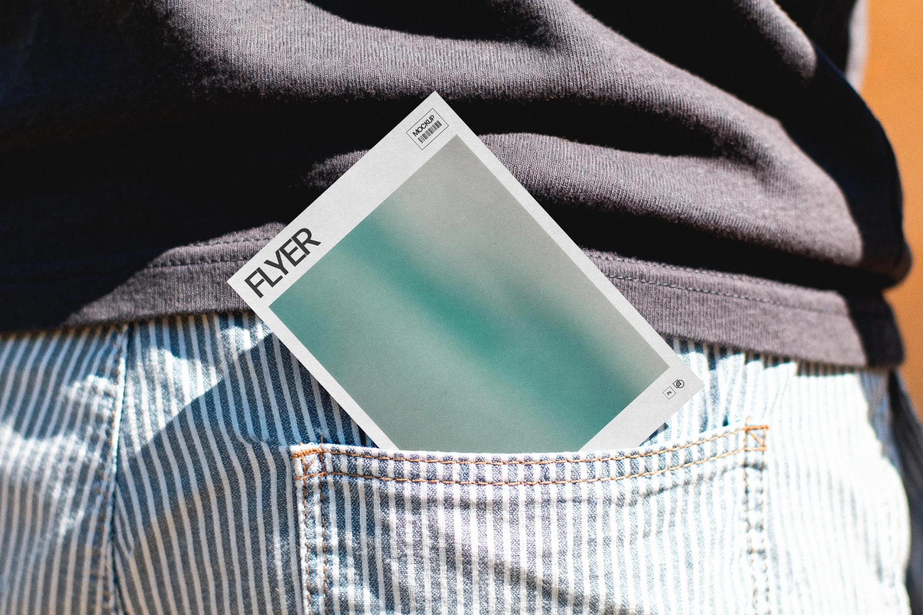 Flyer Mockup in Pocket