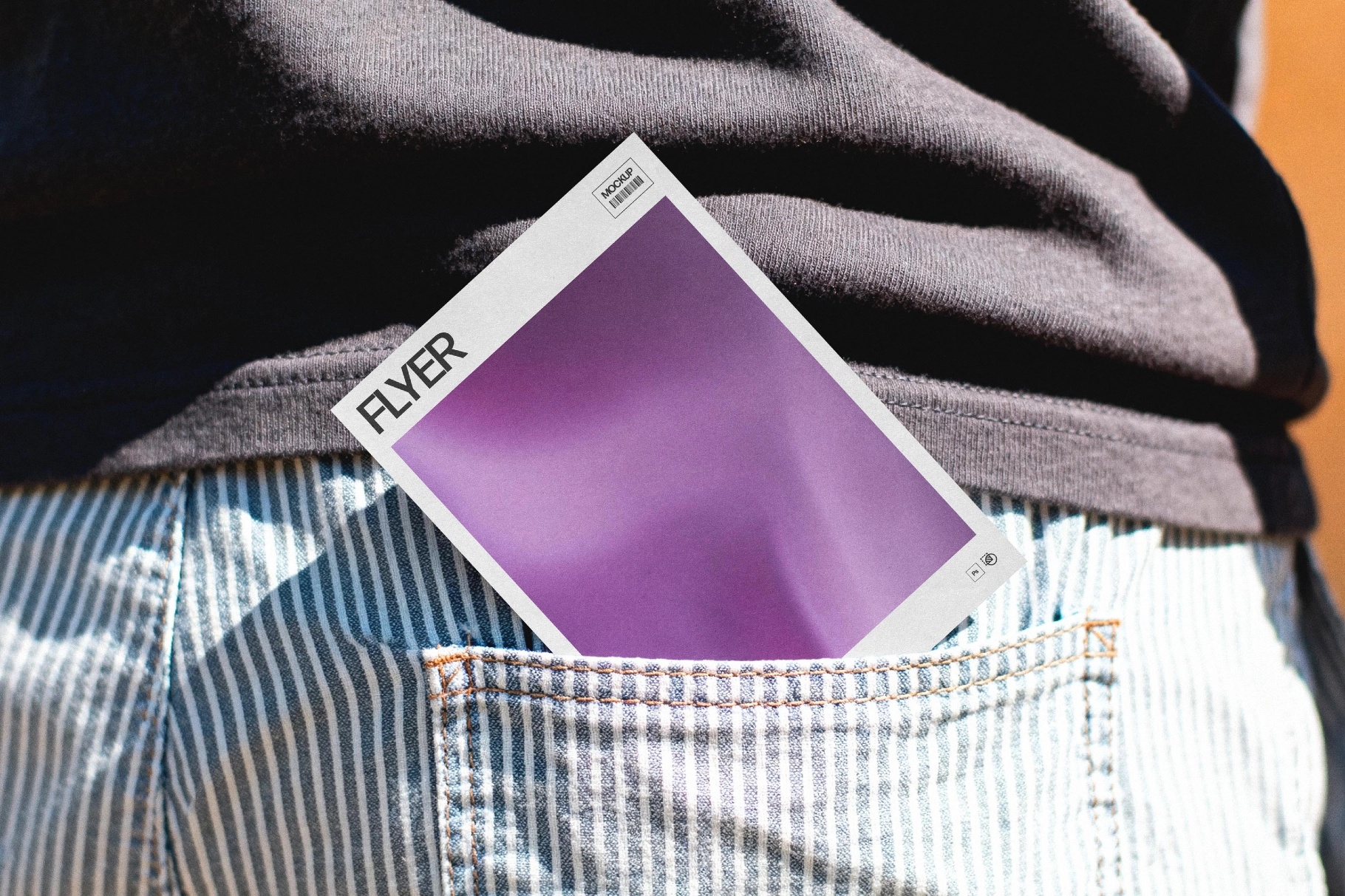 Flyer Mockup in Pocket