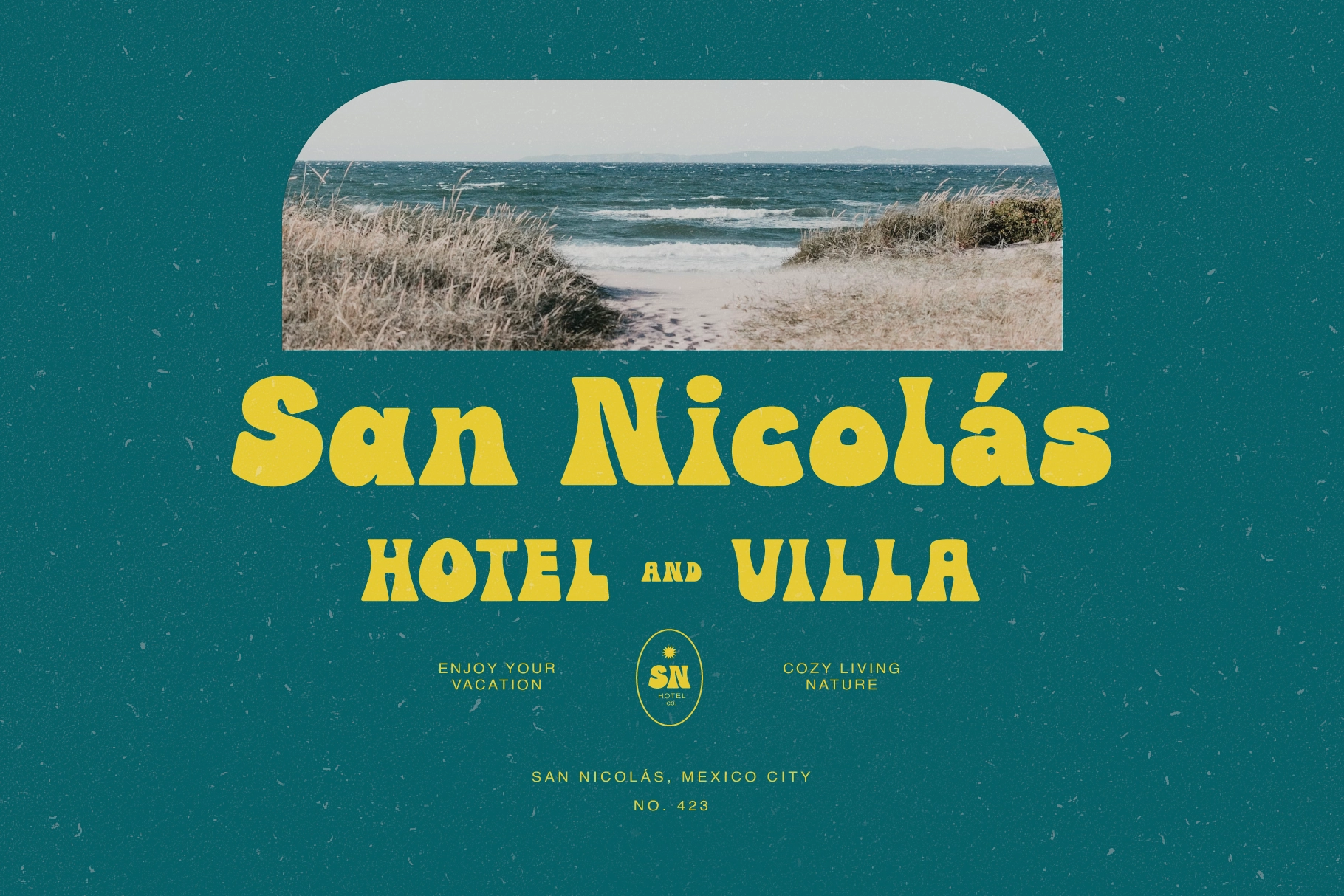 Mojito Youth - Vintage Groovy Display Font