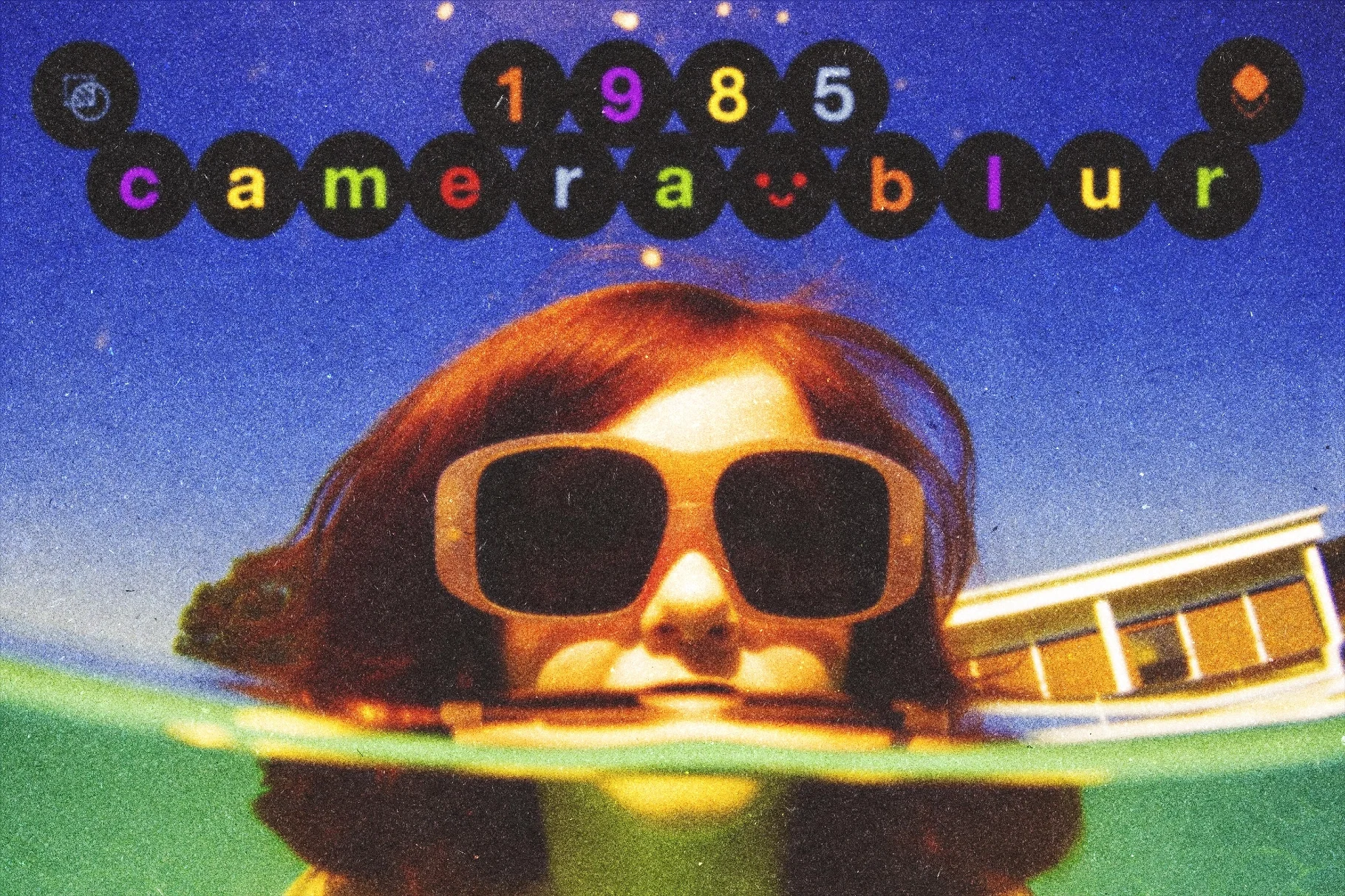1985 Camera Blur Photo Effect