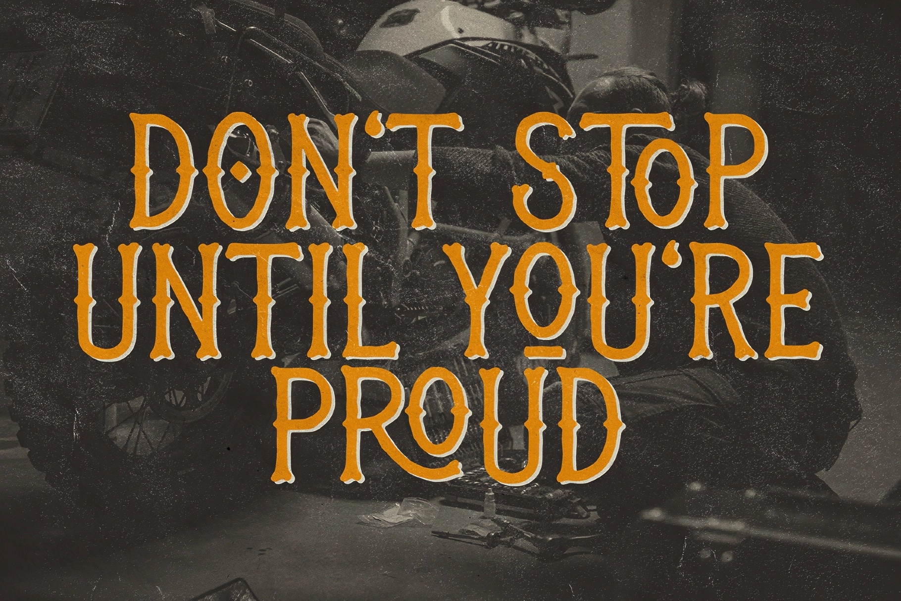 Machinoir – Vintage Display Font