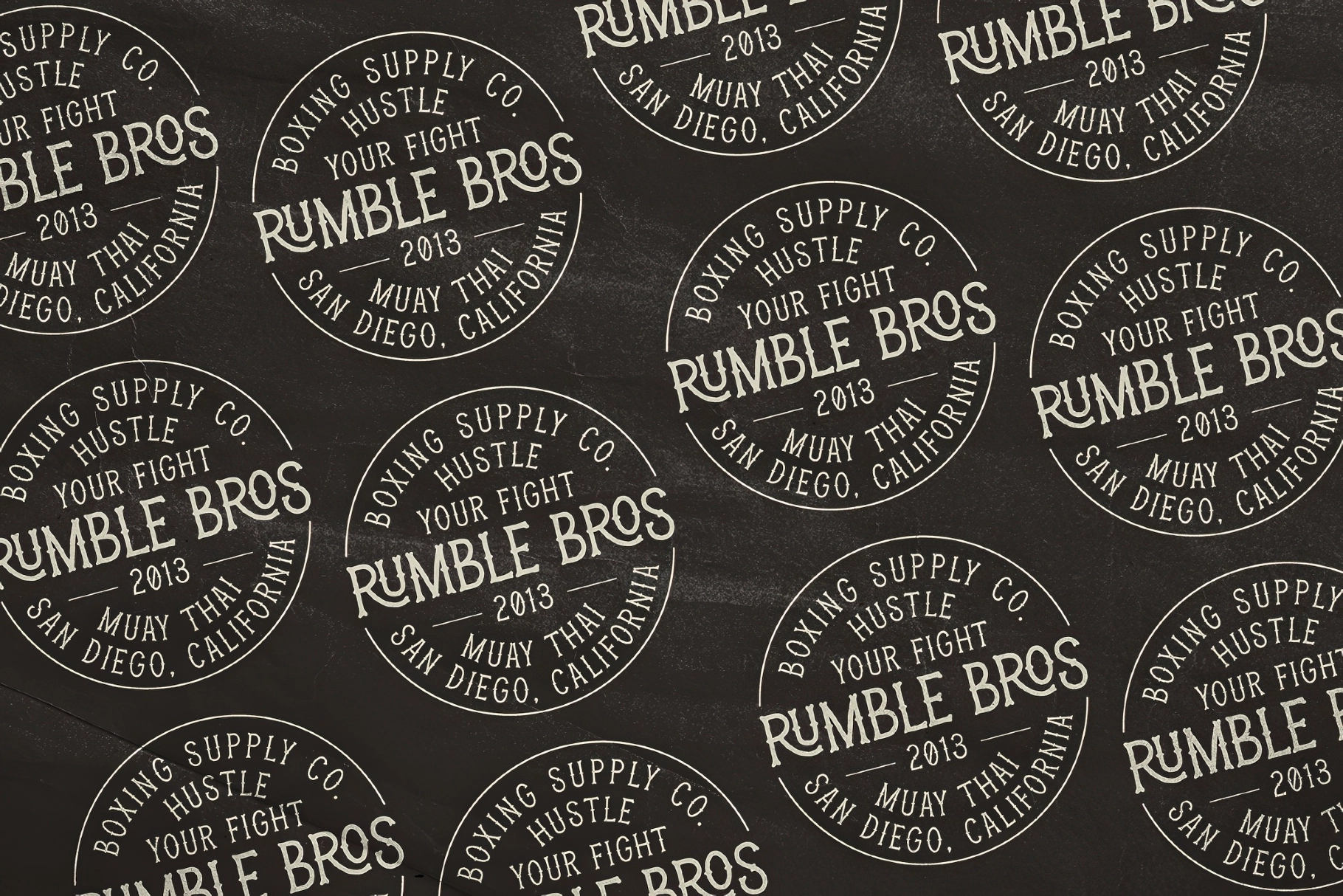 Machinoir – Vintage Display Font