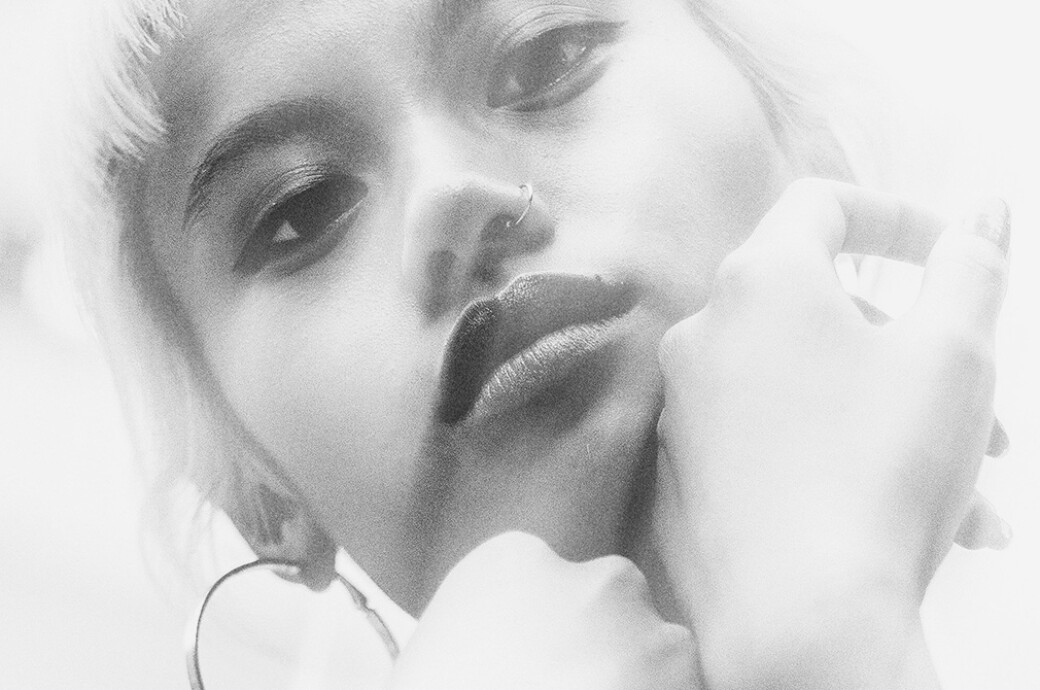 Aura Poster Photo Effect