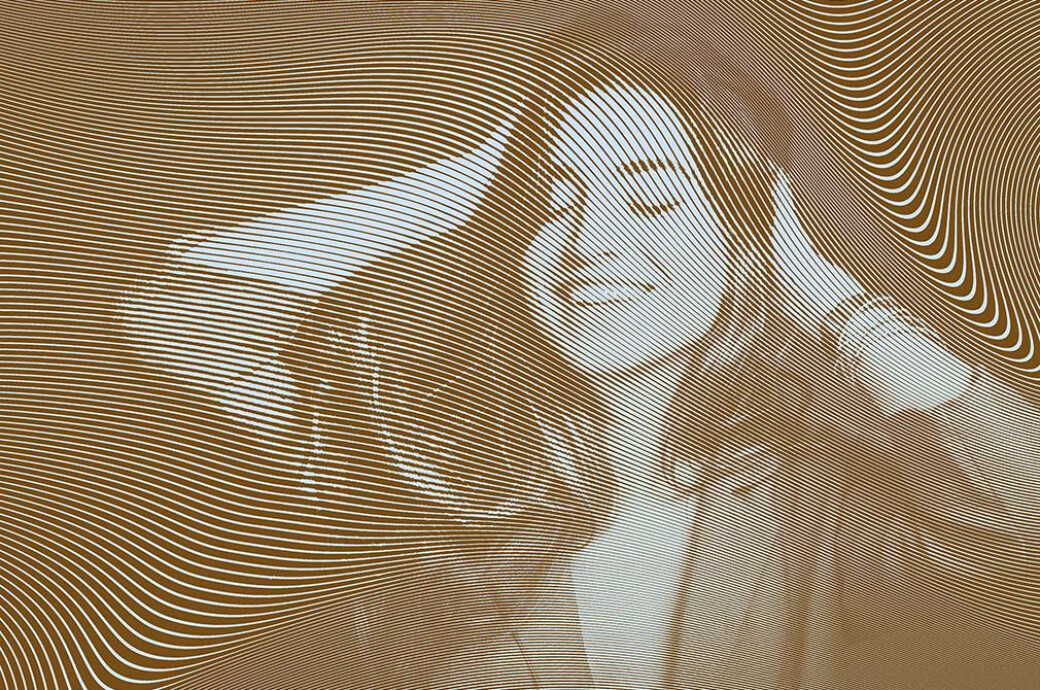 Wavy Lines Photo Effect