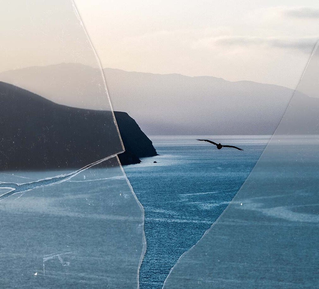 BROKEN GLASS Textures & Mockups Vol.3