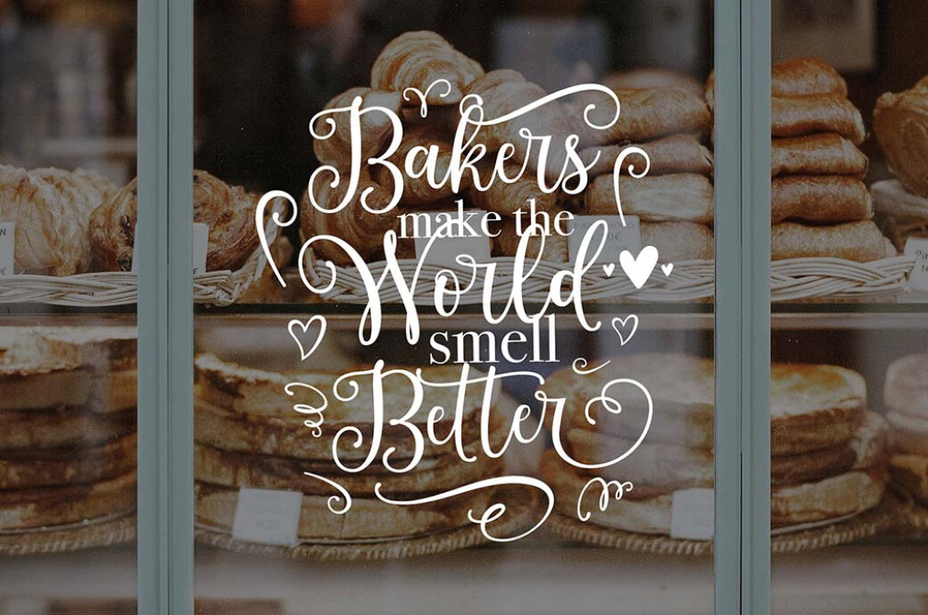 Montgova Script Font