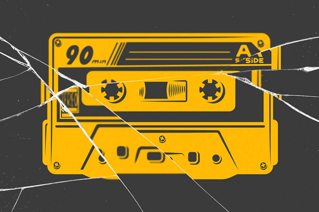 Broken Glass Text & Logo Effect