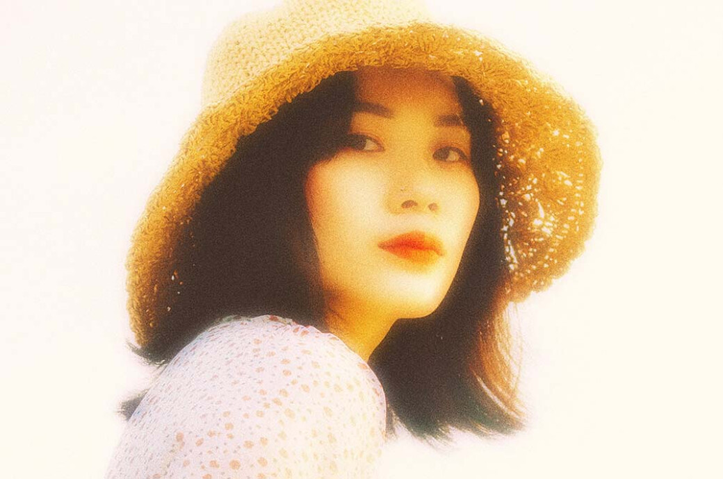 80s Retro Catalog Action