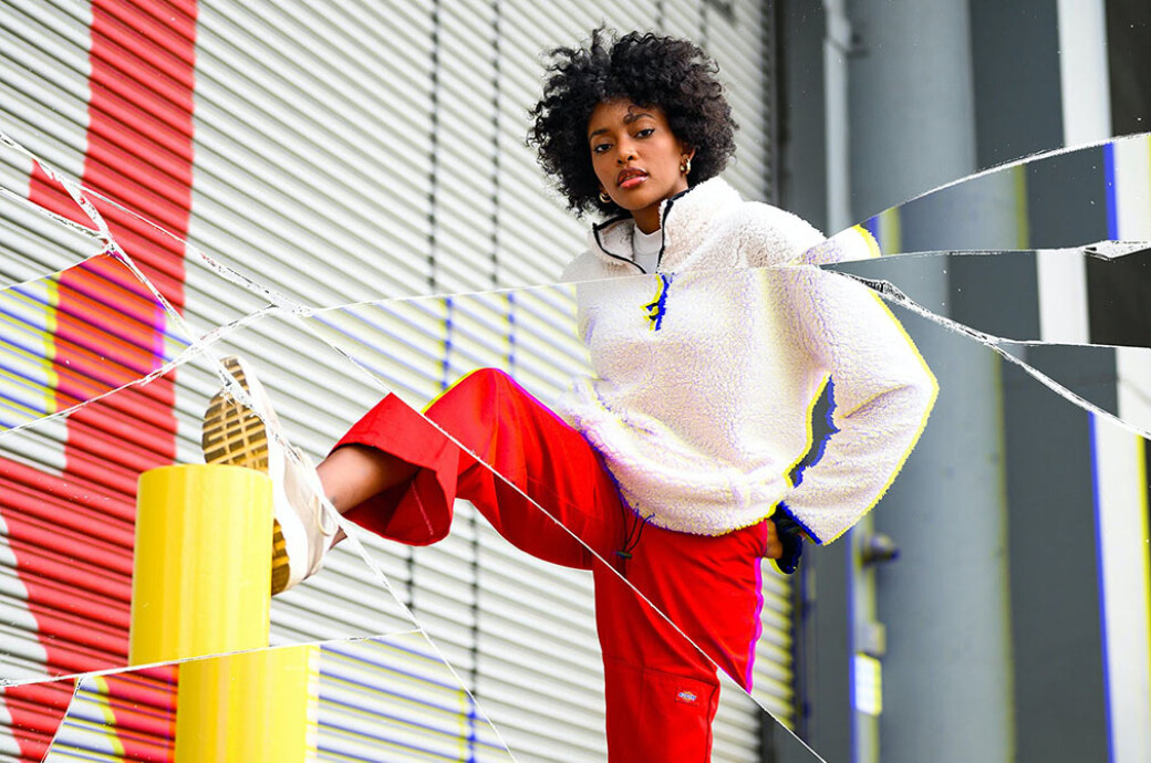 Broken Mirror Photo Effect