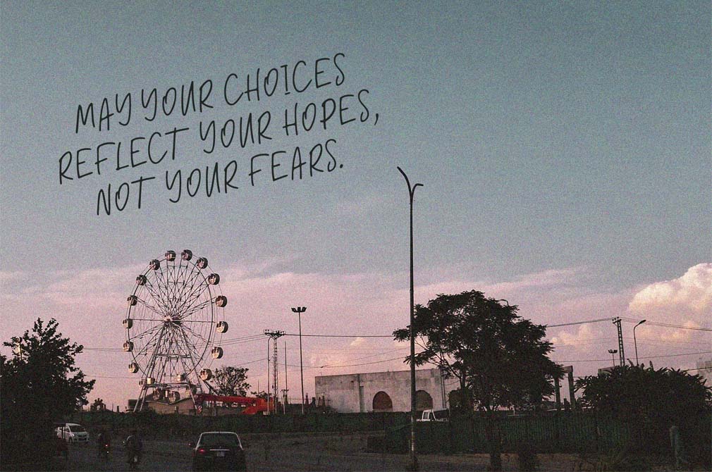 Download SASSY CHARM — Handwriting Font