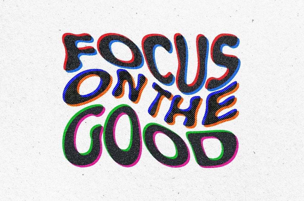 Overprint Grunge Text & Logo Effect