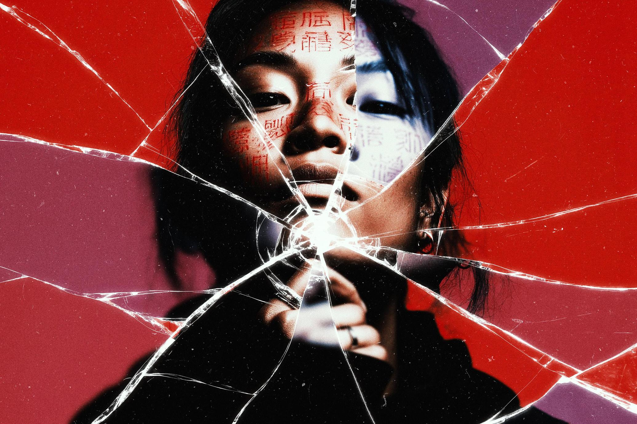 Broken Glass Photo Effect