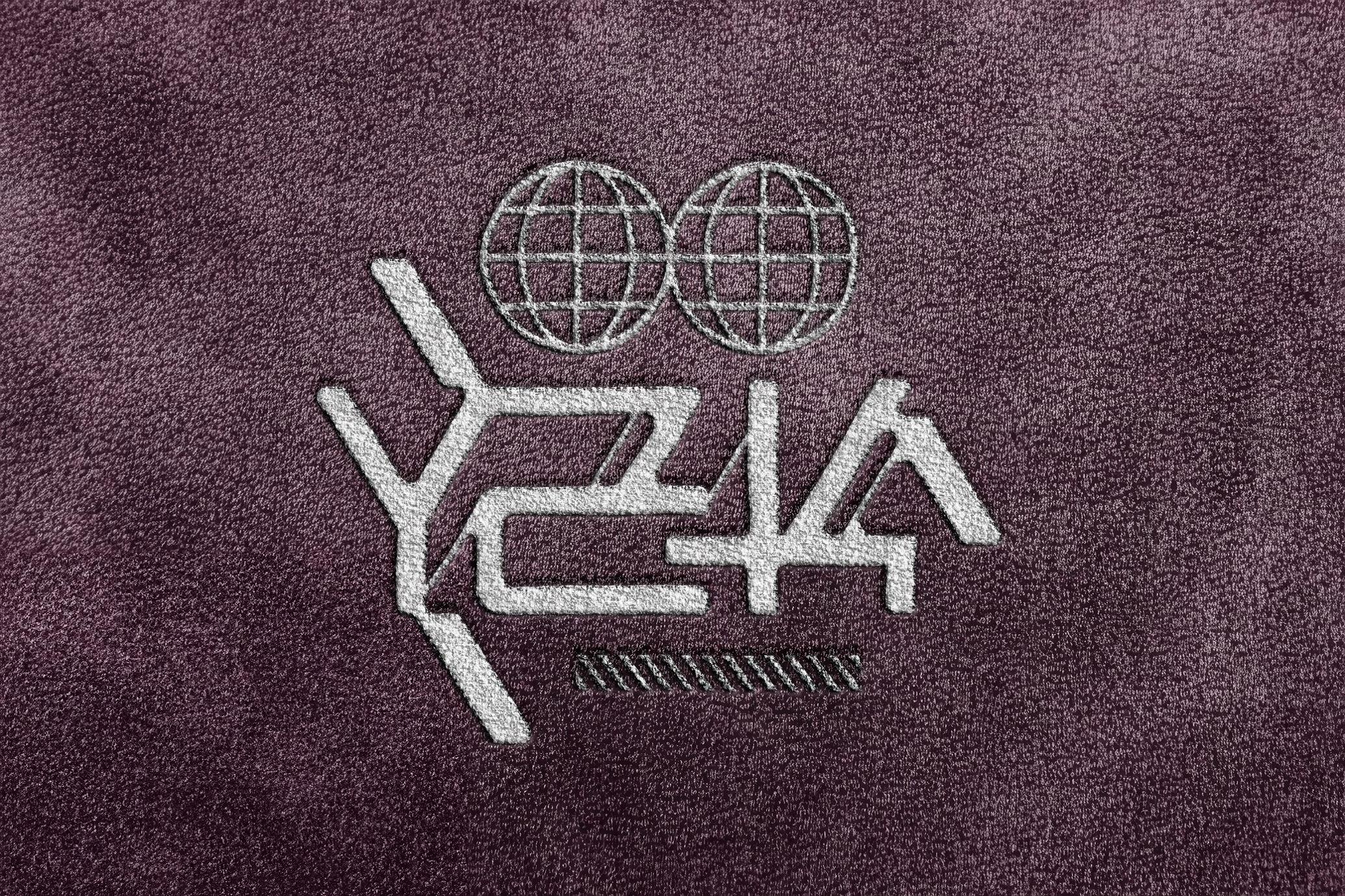 Fabric Embroidery Effect
