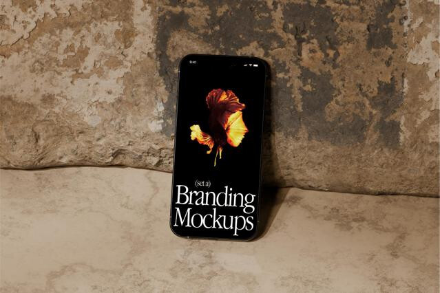 iPhone 16 Mockup