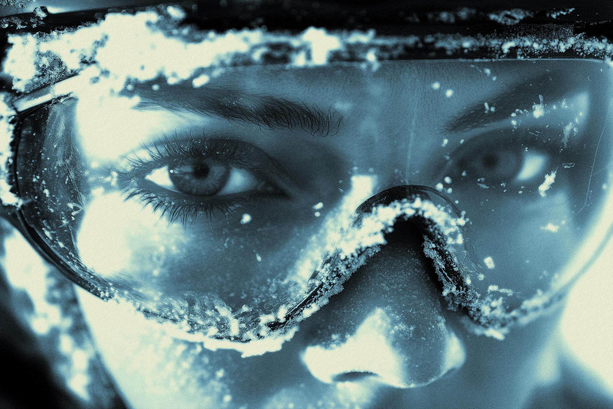 Y2K Frost Photo Effect