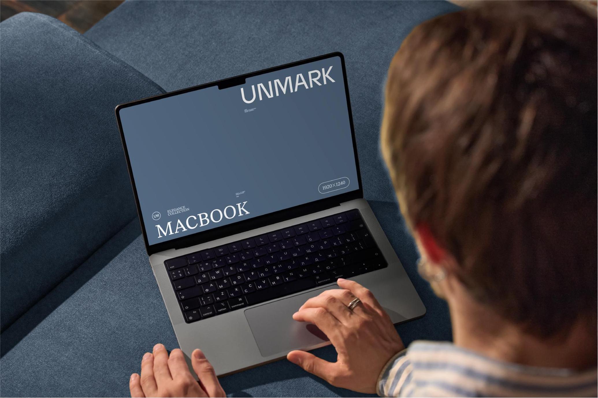 Presentation MacBook Mockup