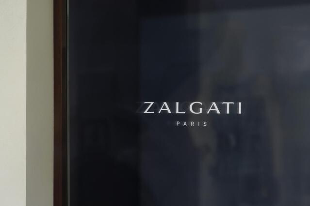 Classy Retail Storefront Logo Mockup