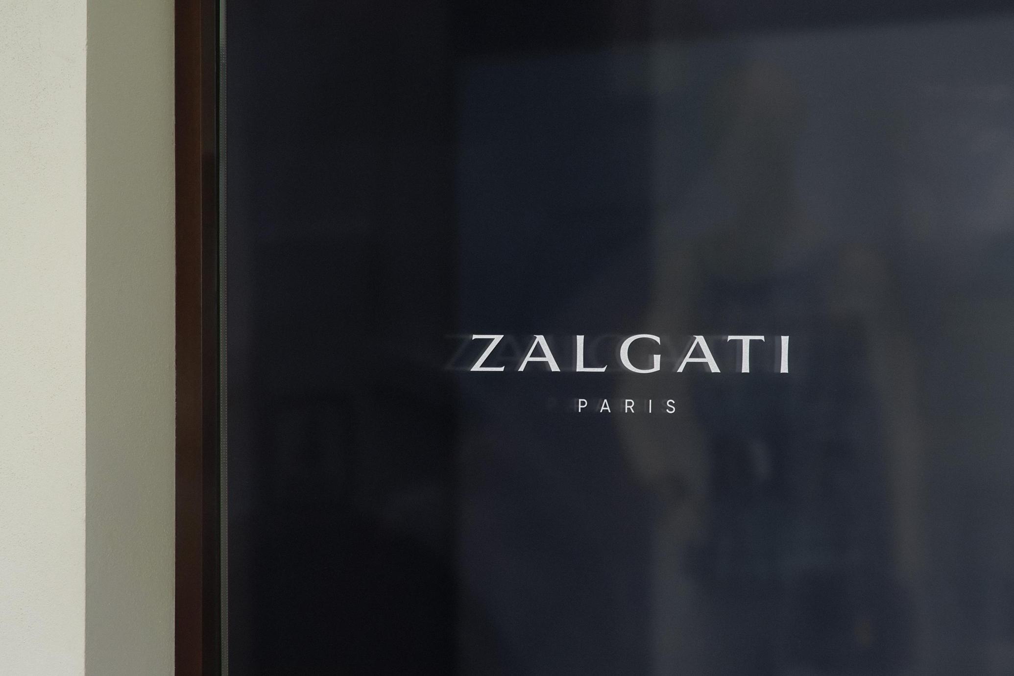 Classy Retail Storefront Logo Mockup