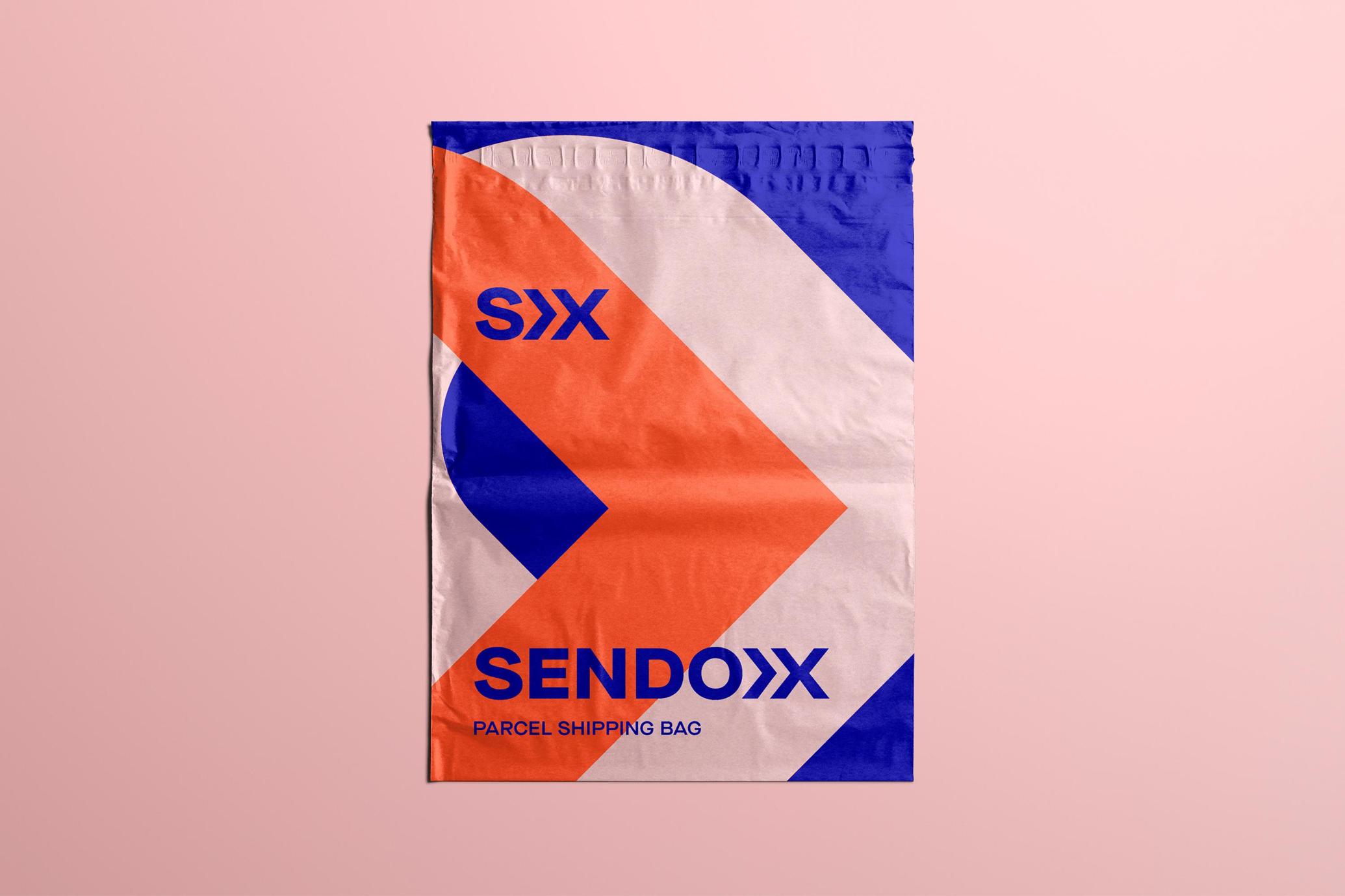 E-commerce Mailer Bag Mockup