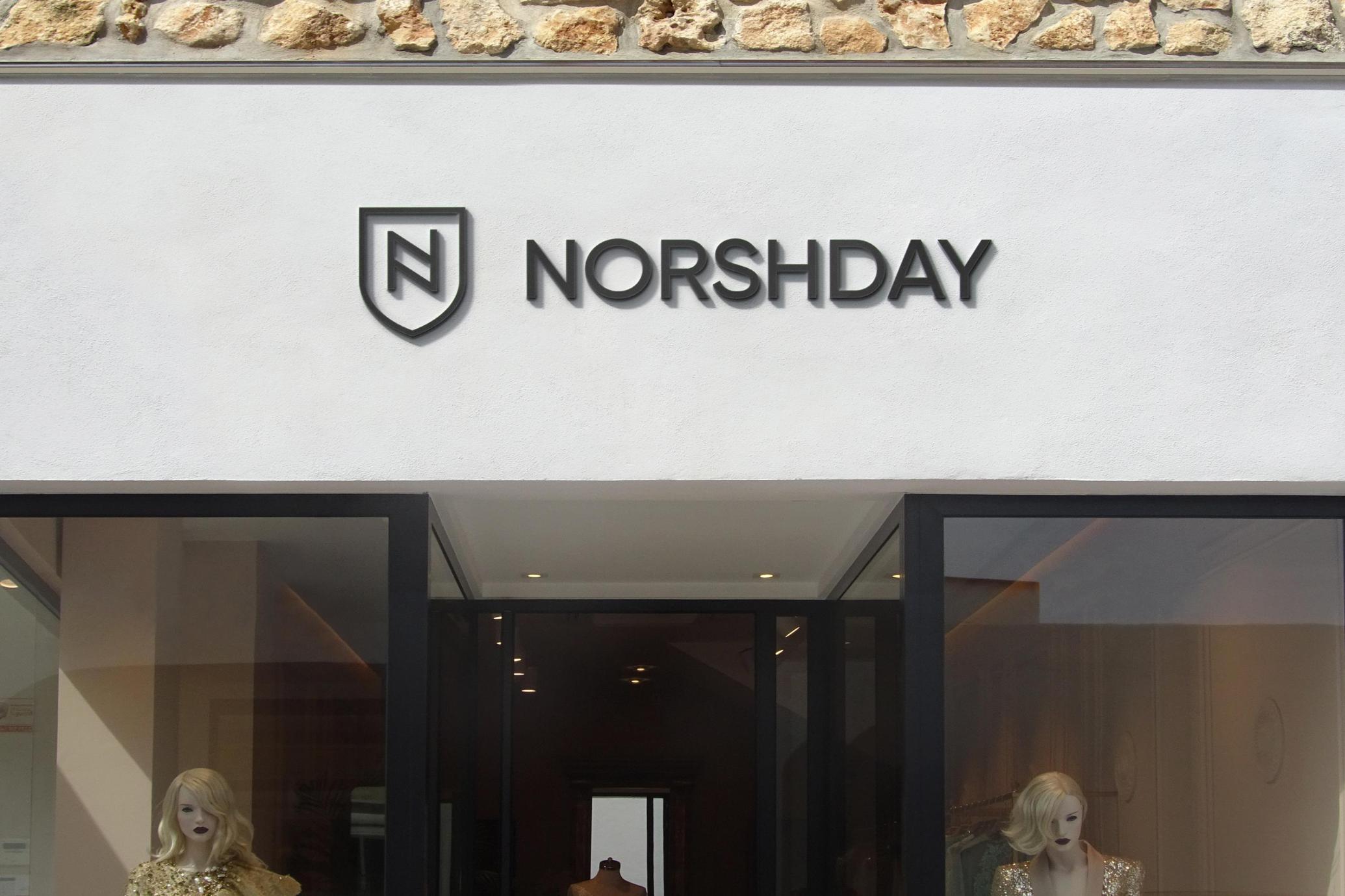 Minimal Stucco Shopfront Sign Mockup