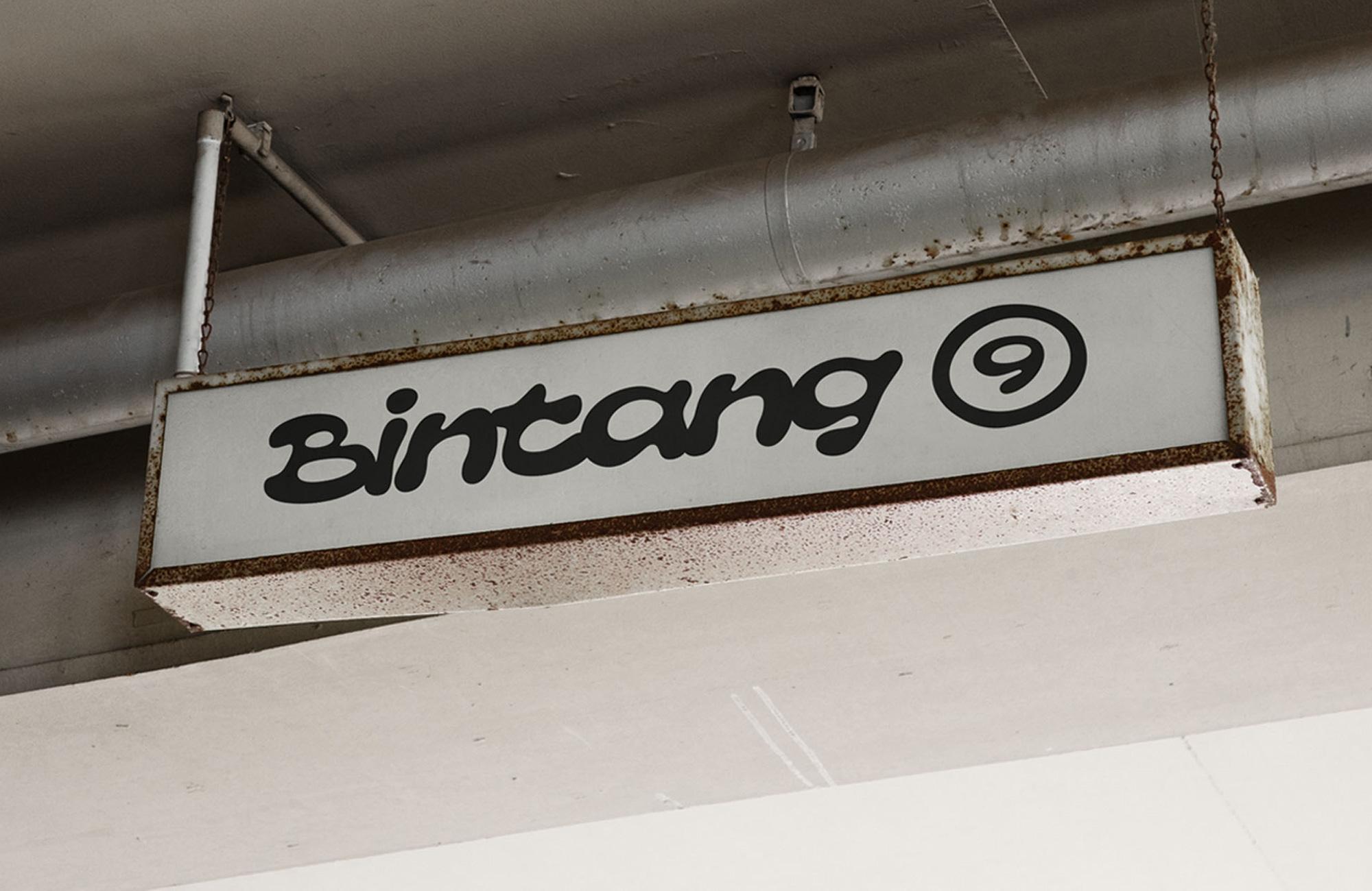 Brivela - Display Font