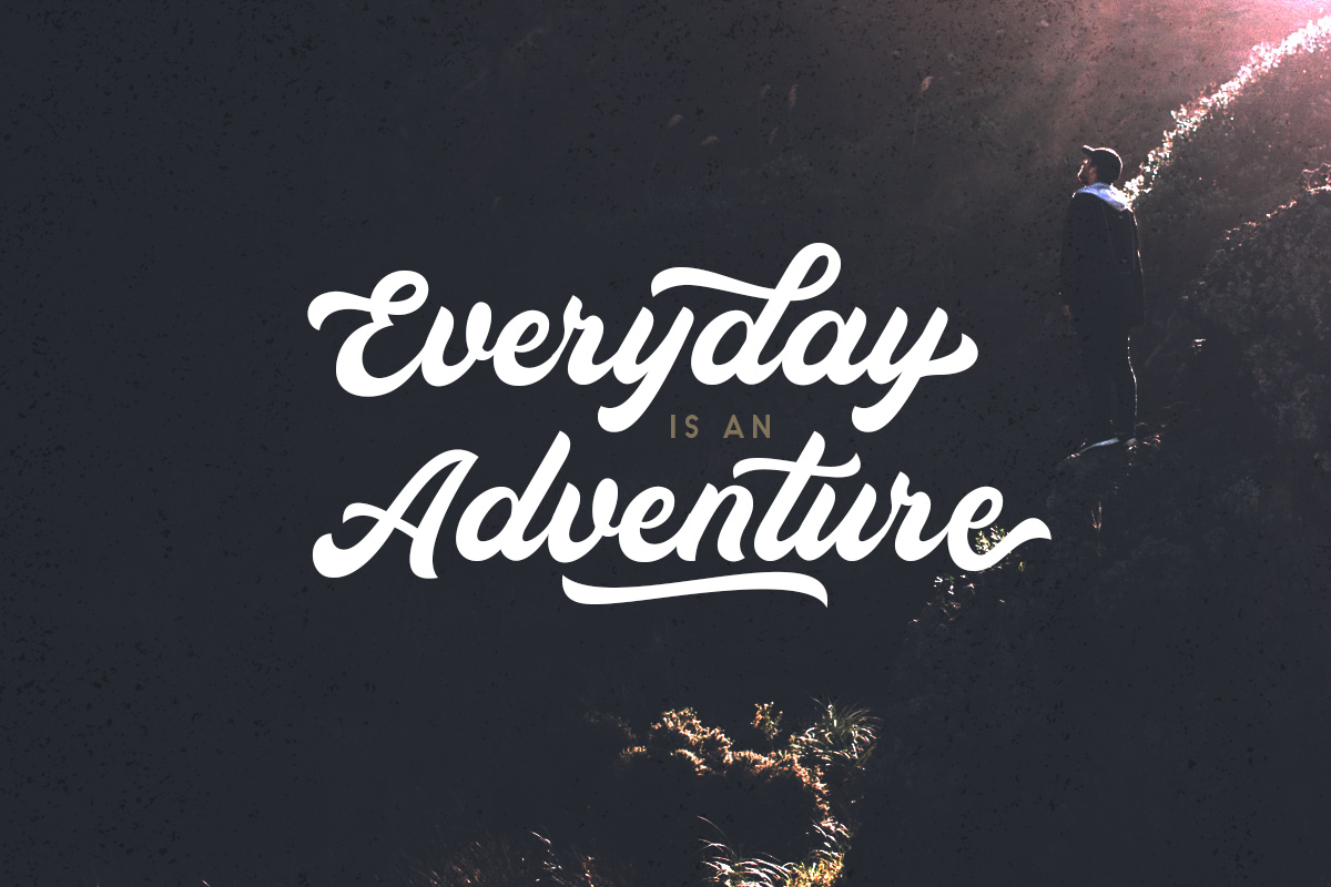 Auckland - Bold Script Font